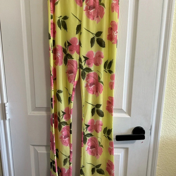 WHITE FOX Summer In The City Pants Lemon Rose Size Small NWOT - Picture 5 of 8